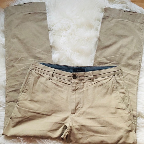 Banana Republic Other - Banana Republic Straight Fit  30/30 men’s khakis